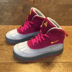 Nike Woodside 2  Boots Youth Size 6Y Women's 7.5